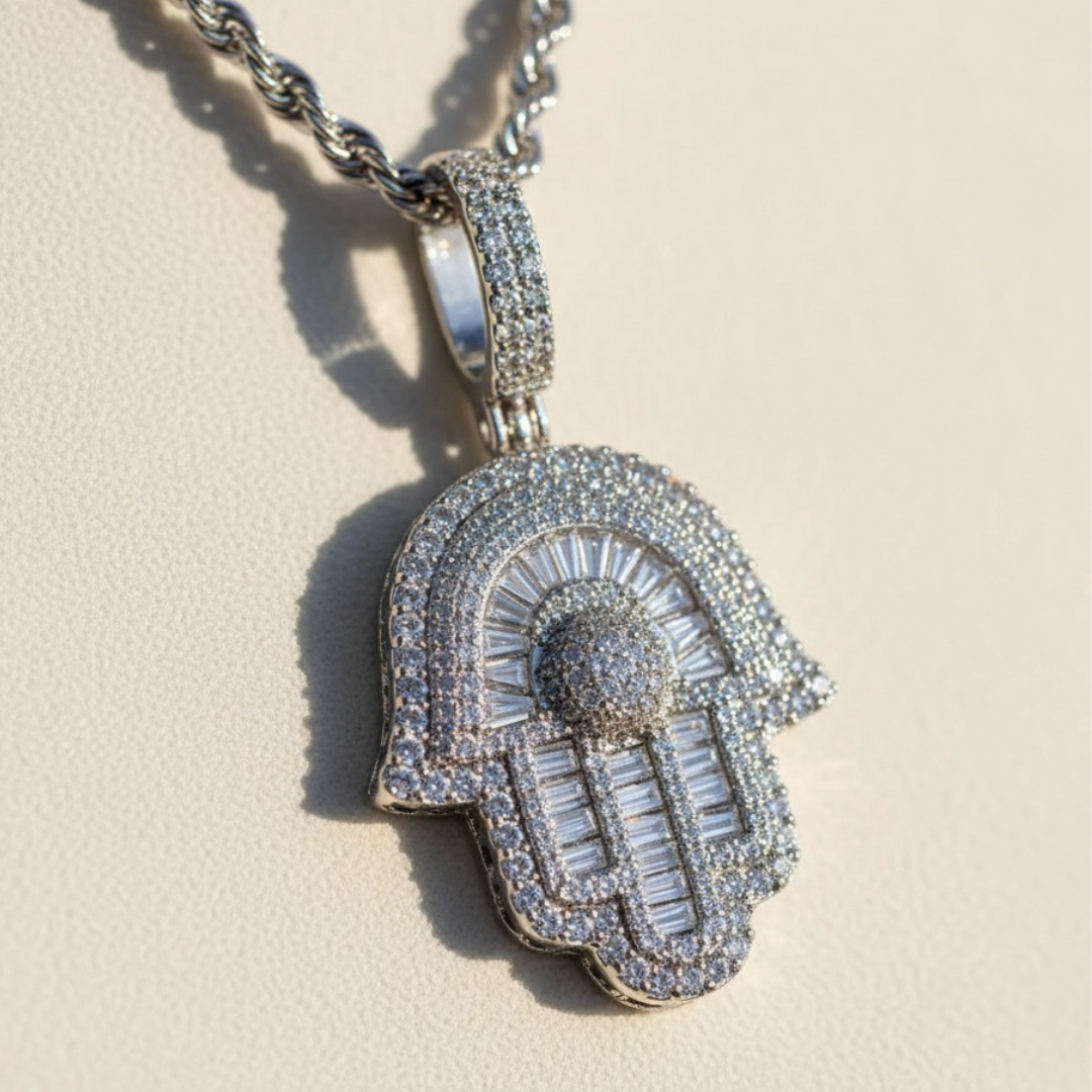 תליון חמסה - שמירה, ברכה ויוקרה בלב אחד